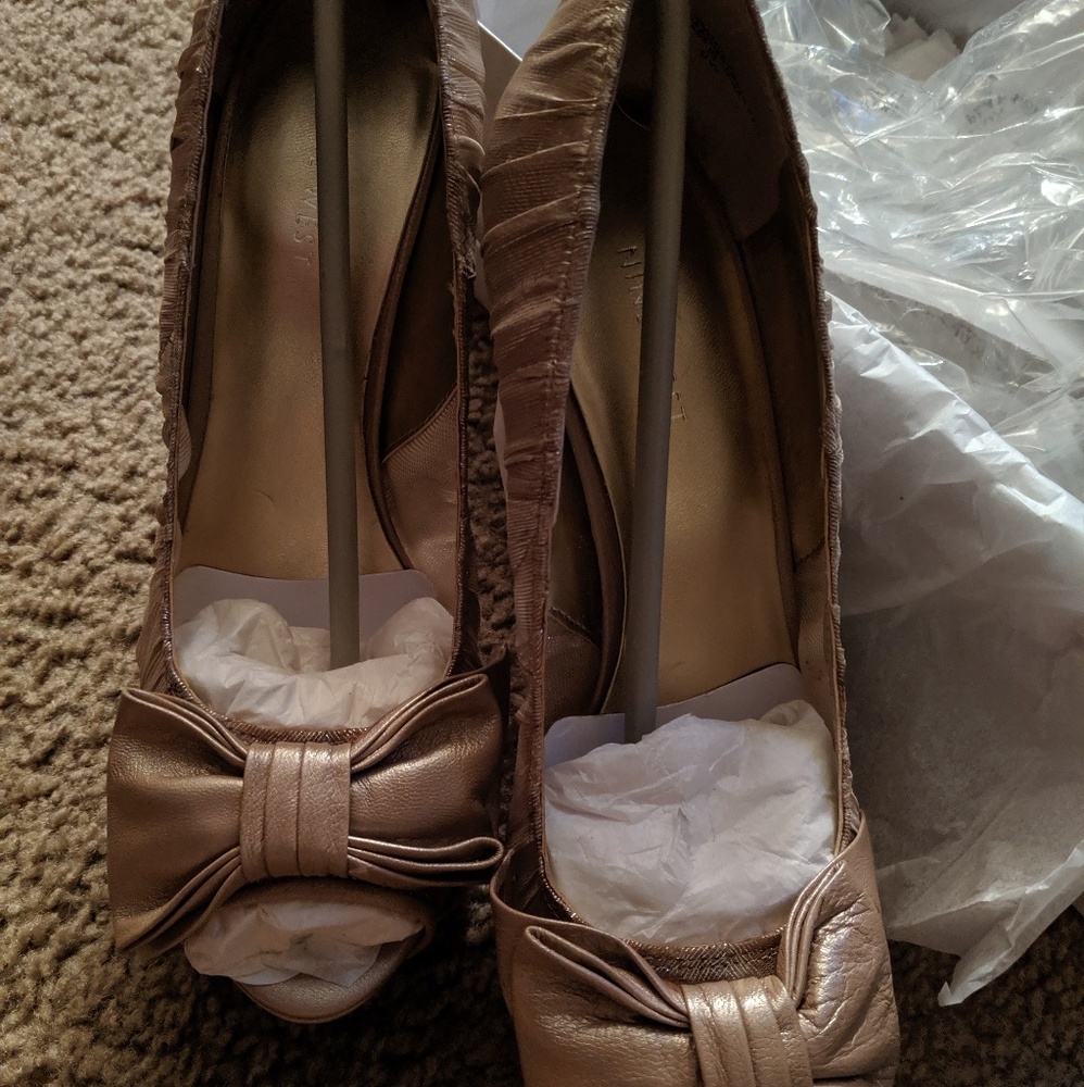Champagne Pink peep toe Noelia shoe
